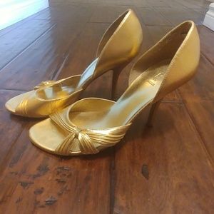 Gold High Heels Bakers